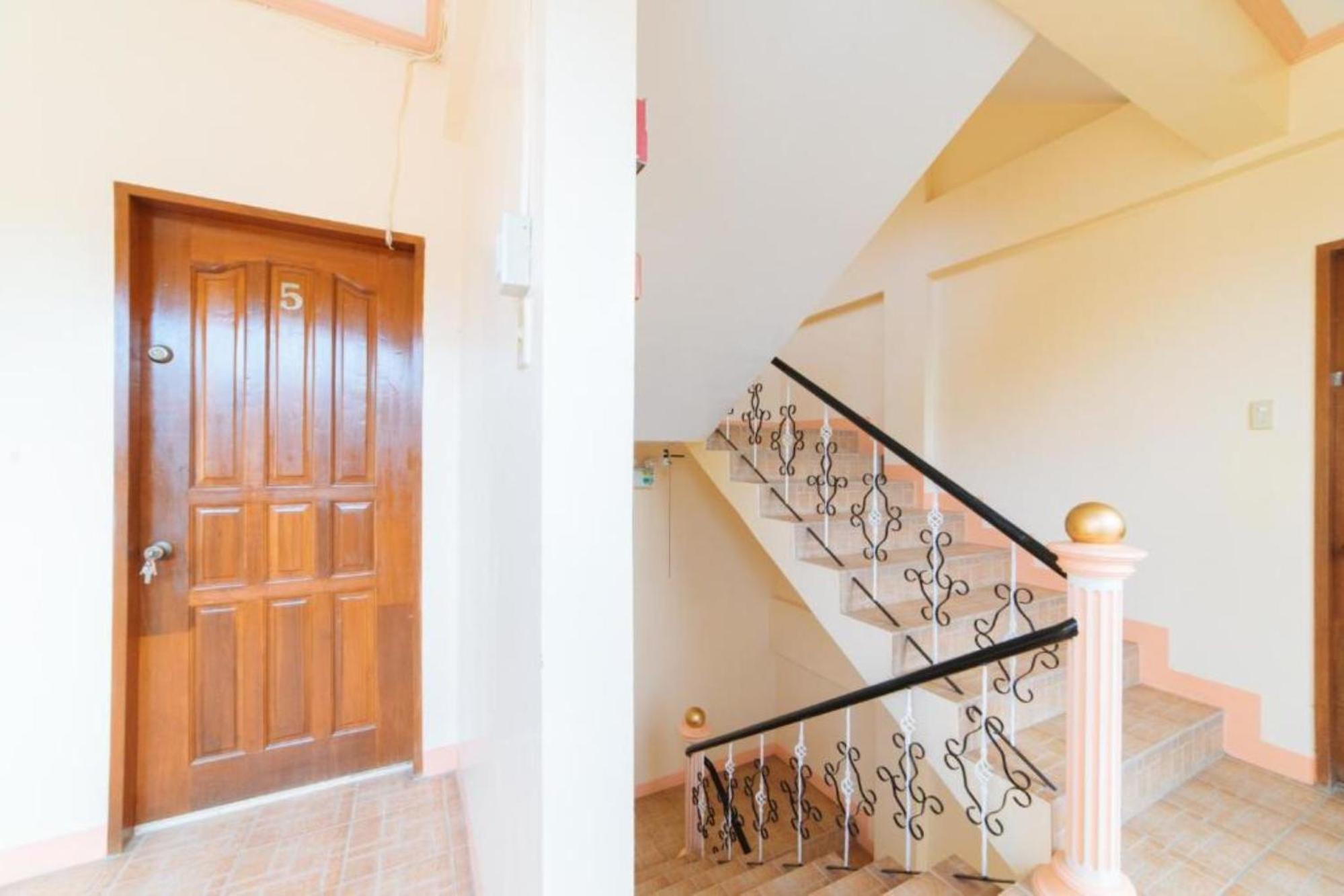 Reddoorz @ Q Abeto Street Mandurriao Hotel Iloilo City Exterior photo